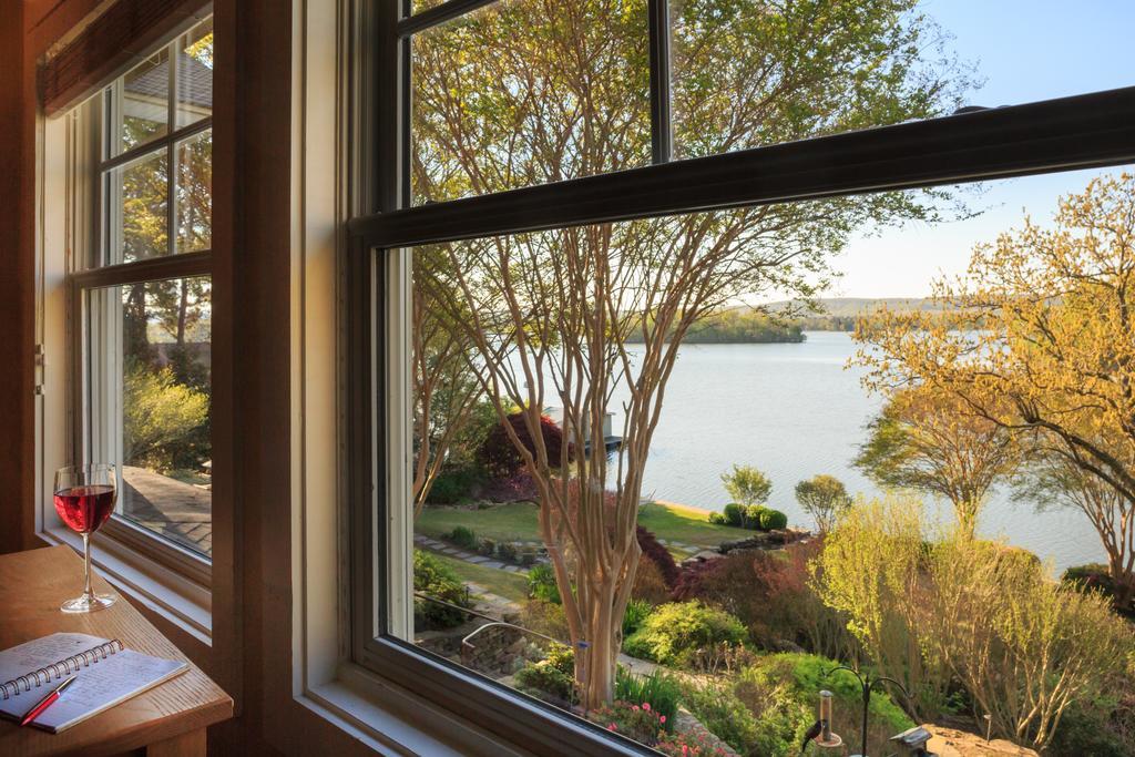 Lookout Point Lakeside Inn Hot Springs Esterno foto