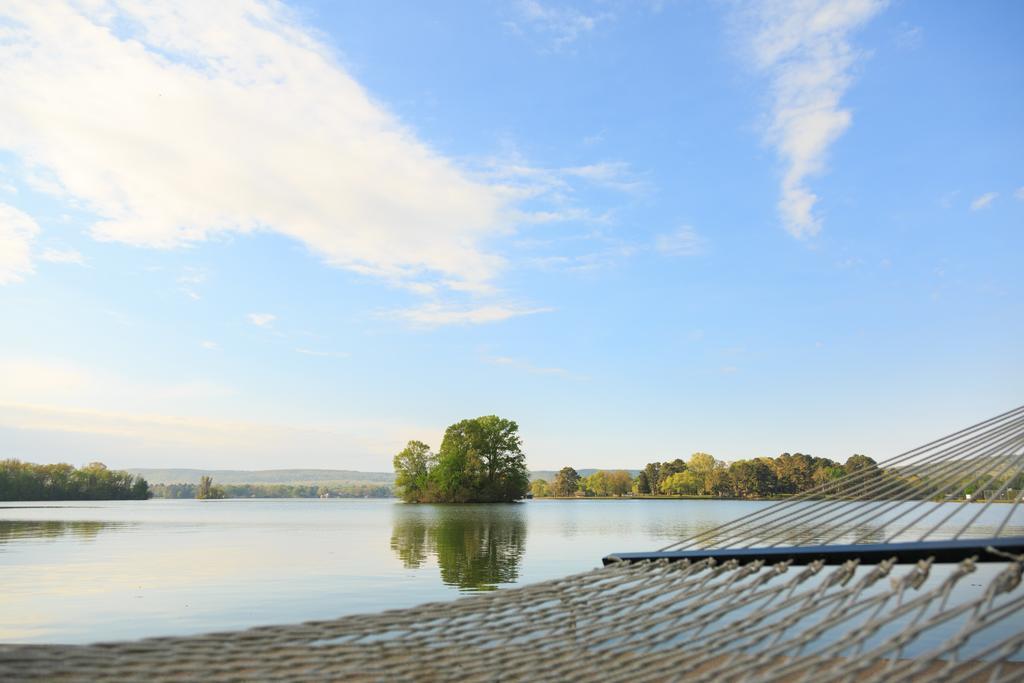 Lookout Point Lakeside Inn Hot Springs Esterno foto