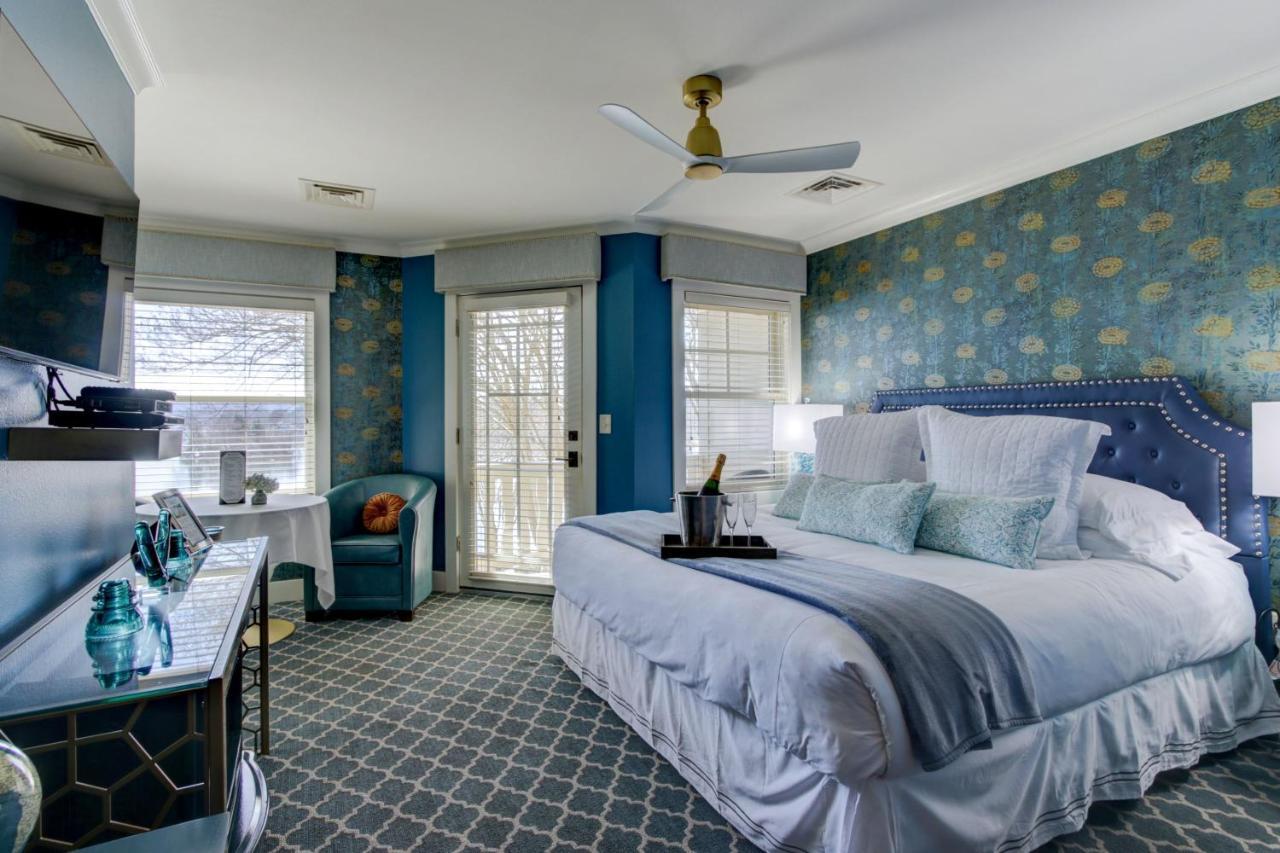 Lookout Point Lakeside Inn Hot Springs Esterno foto