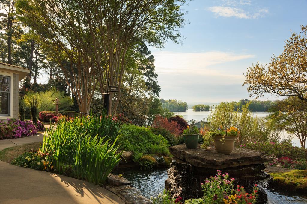 Lookout Point Lakeside Inn Hot Springs Esterno foto